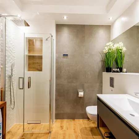 Seaway - Miodowy Dom - *