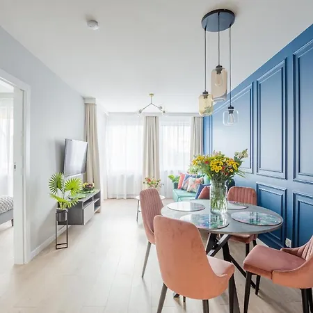 Apartment Seaway - Miodowy Dom - Kolobrzeg